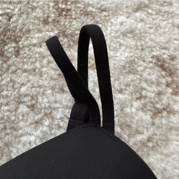 Victoria's Secret Black Bra 38C - Picture 2 of 7